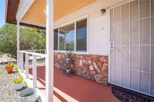 Victorville, CA 92395,16176 Del Rey Court