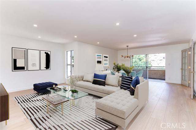 Los Angeles, CA 90068,6752 Hillpark Drive #301