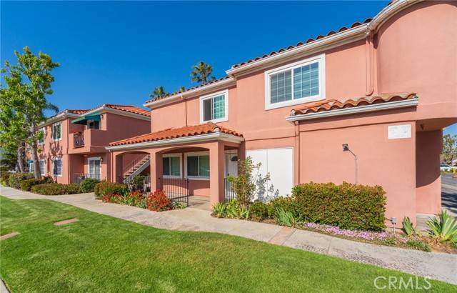 Huntington Beach, CA 92648,409 Utica Avenue #1A