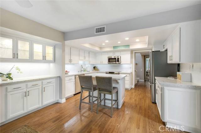 Huntington Beach, CA 92648,19675 Seacliff Lane