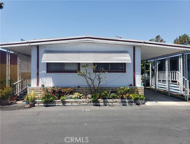 Santa Ana, CA 92703,3929 W 5th Street #16