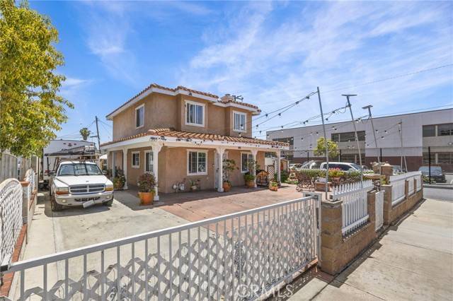 Santa Ana, CA 92704,1709 S Townsend St