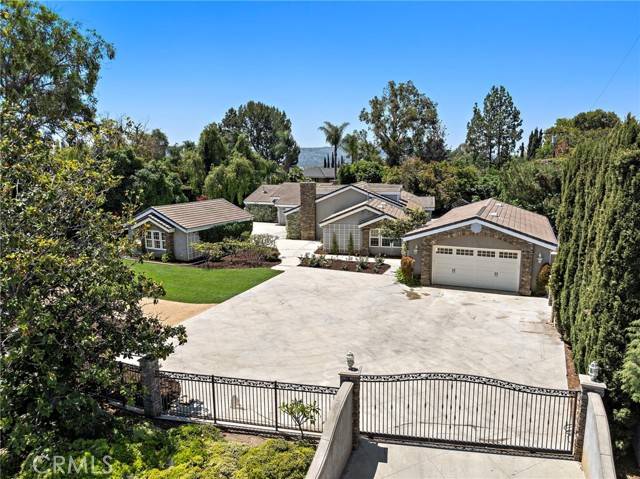 Yorba Linda, CA 92886,5571 Mountain View Avenue