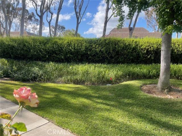 Lake Forest (el Toro), CA 92630,24603 Copper Cliff Court #11