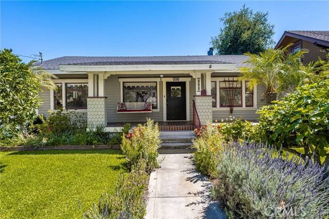Orange, CA 92866,528 E Palmyra Avenue