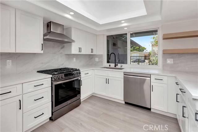 Los Alamitos, CA 90720,3242 Yellowtail Drive