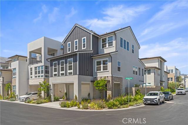 Lake Forest (el Toro), CA 92630,130 Parkland Alley