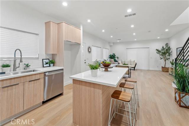 Fullerton, CA 92832,437 Patterson Way
