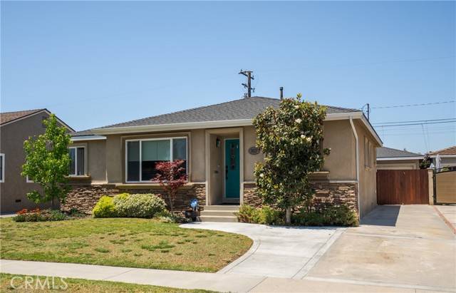 Long Beach, CA 90808,3823 Carfax Avenue