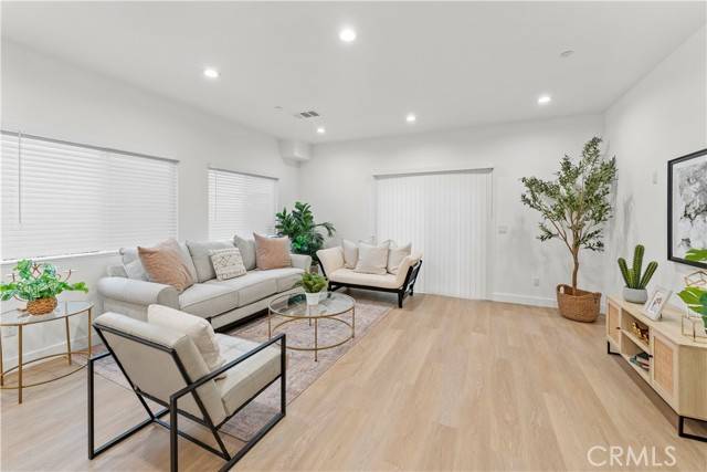 Fullerton, CA 92832,436 E Truslow Avenue