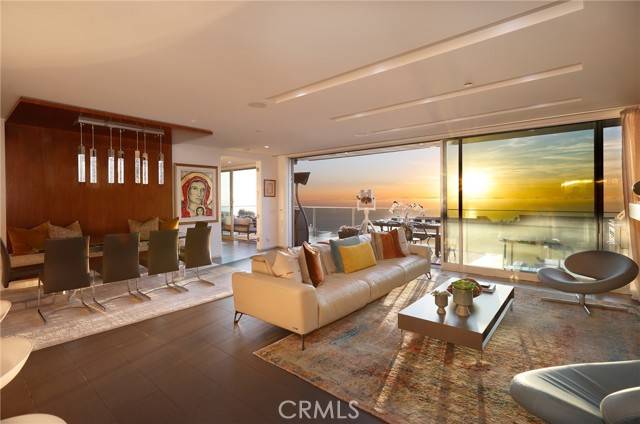 Laguna Beach, CA 92651,1088 Del Mar Avenue