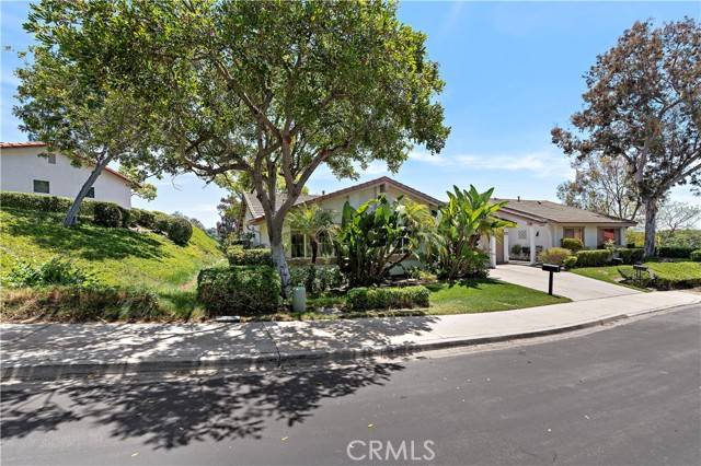 Mission Viejo, CA 92692,27972 VIA CHOCANO