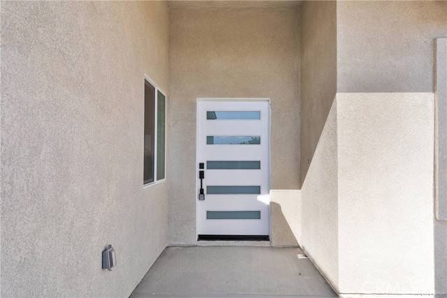 Hesperia, CA 92345,6693 Banyan Avenue