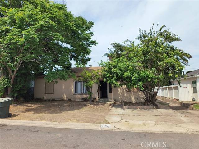 Anaheim, CA 92801,931 N Alamo Street