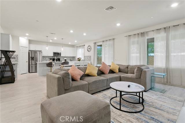 Riverside, CA 92507,19907 Sunkissed Ridge Drive
