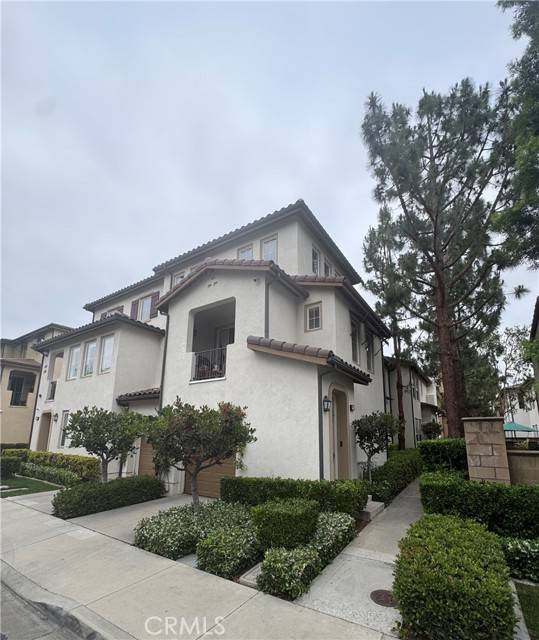 Irvine, CA 92602,122 Talmadge