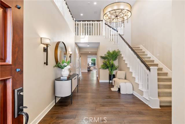 Irvine, CA 92620,74 Gainsboro