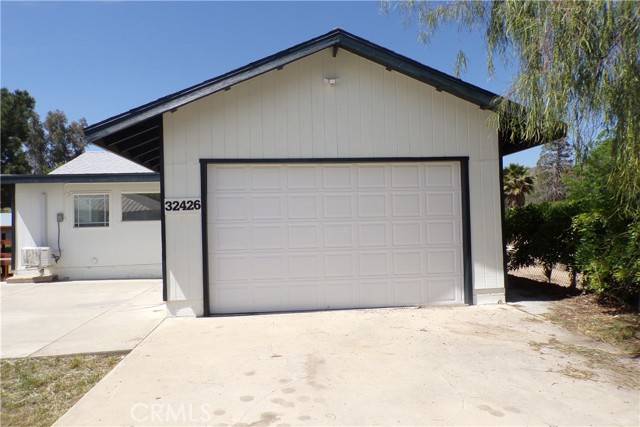 Yucaipa, CA 92399,32426 Avenue D #B