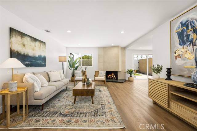 Huntington Beach, CA 92646,9802 Effingham Drive