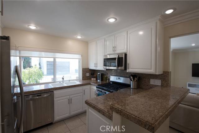 Newport Beach, CA 92663,5404 Seashore Drive