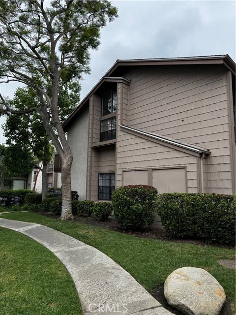 Laguna Hills, CA 92656,26701 Quail #211