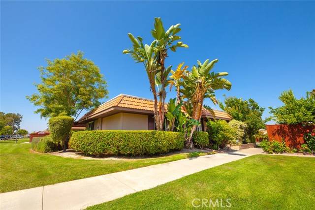 Aliso Viejo, CA 92656,23356 Via San Miguel