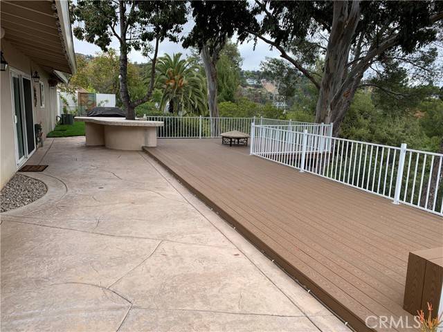 Los Angeles, CA 90049,753 Claymont Drive