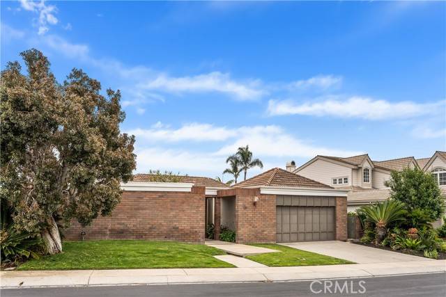 San Clemente, CA 92672,233 Calle Campesino