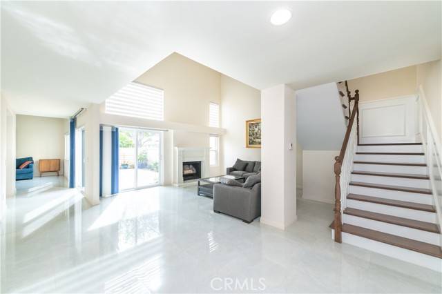 Irvine, CA 92614,31 Summerwind