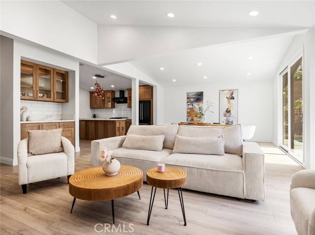 Porter Ranch (los Angeles), CA 91326,11410 Reseda Boulevard