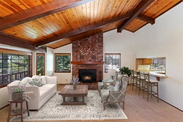 Angelus Oaks, CA 92305,6392 Sugar Pines Circle