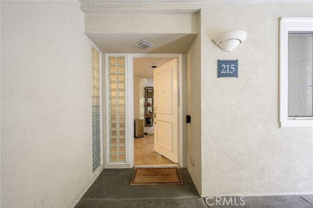 Irvine, CA 92612,2253 Martin #215