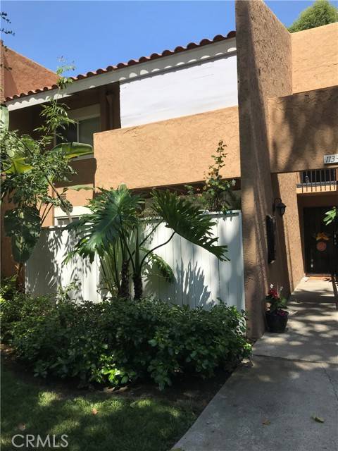 Santa Ana, CA 92707,1001 W Macarthur Blvd Unit 116