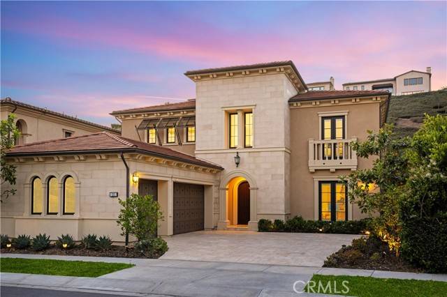 Irvine, CA 92602,111 great oak