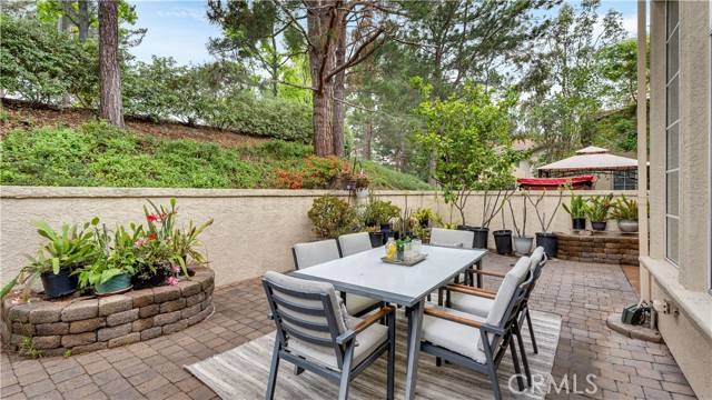 Rancho Santa Margarita, CA 92688,71 Tierra Plano