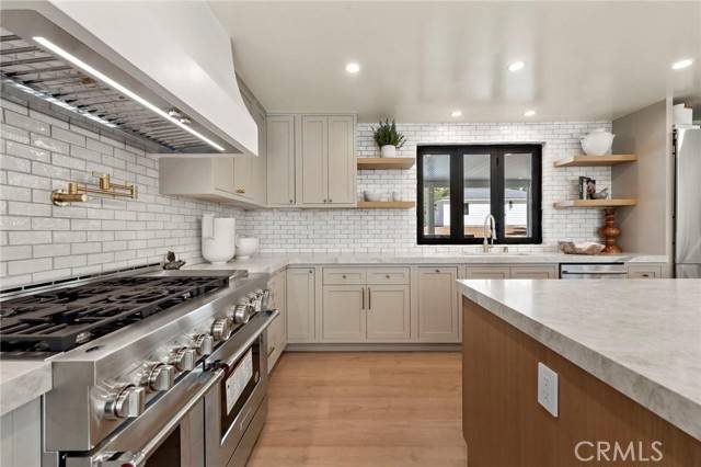 Orange, CA 92869,10911 Meads