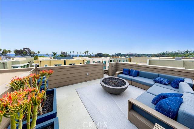 Dana Point, CA 92629,983 Doheny Way
