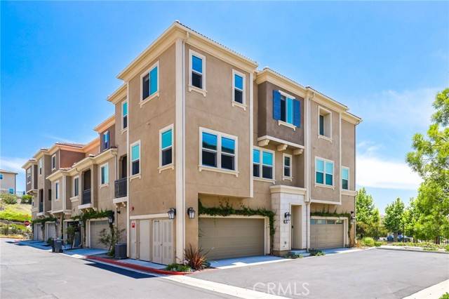 Lake Forest (el Toro), CA 92610,109 Alder Ridge