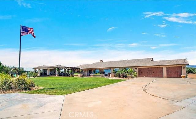Phelan, CA 92371,8686 Capelin Road