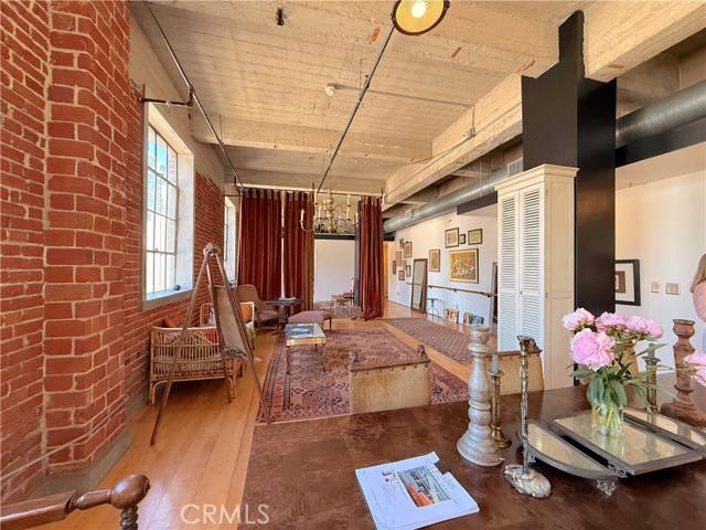 Long Beach, CA 90802,207 Broadway #302