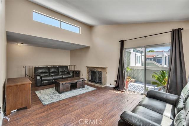 Diamond Bar, CA 91765,960 Golden Springs Drive #G