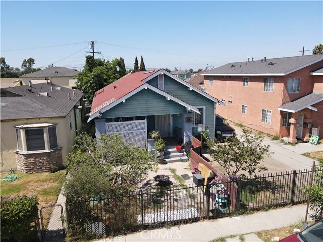 Los Angeles, CA 90003,205 W 98th Street