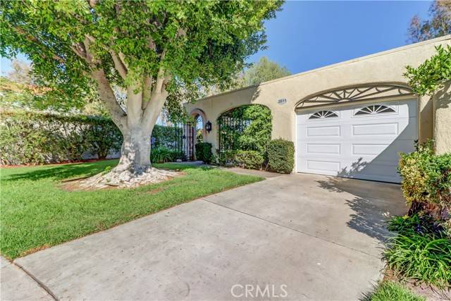 Laguna Woods, CA 92637,3511 Bahia Blanca #A