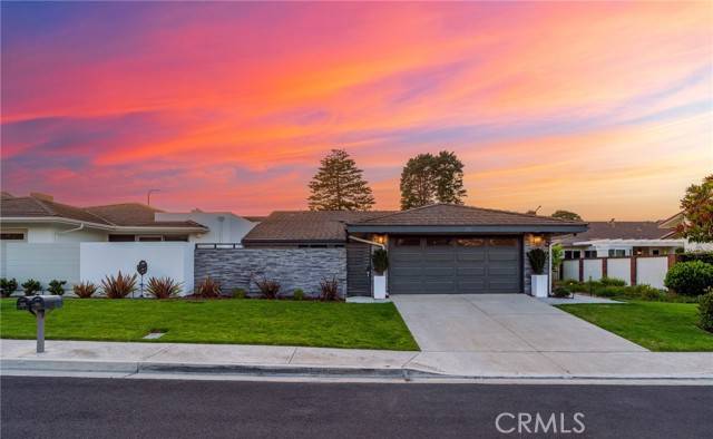 Corona Del Mar (newport Beach), CA 92625,35 Beachcomber Drive