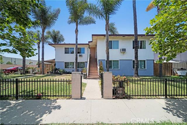 Santa Ana, CA 92707,2516 S Baker Street