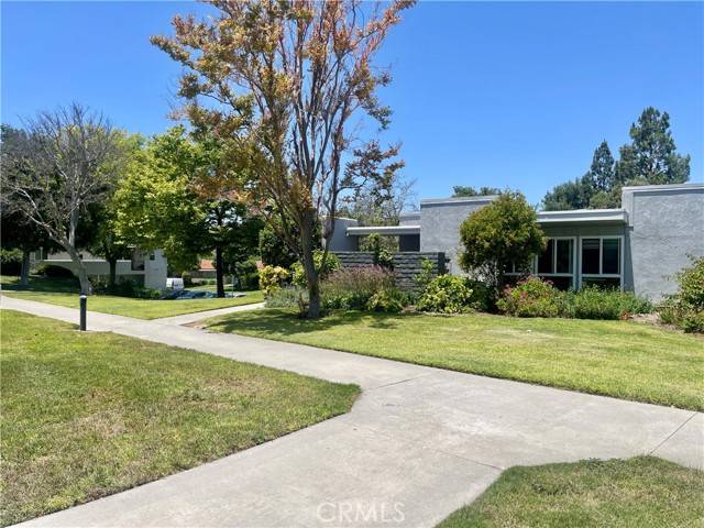 Laguna Woods, CA 92637,2205 Via Mariposa #A