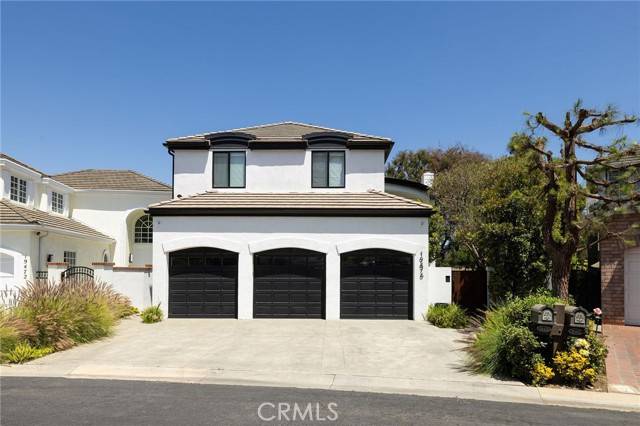 Huntington Beach, CA 92648,19476 Woodlands Drive