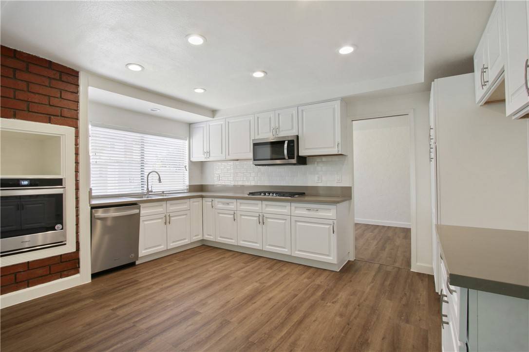 La Palma, CA 90623,8062 Woodglen Circle