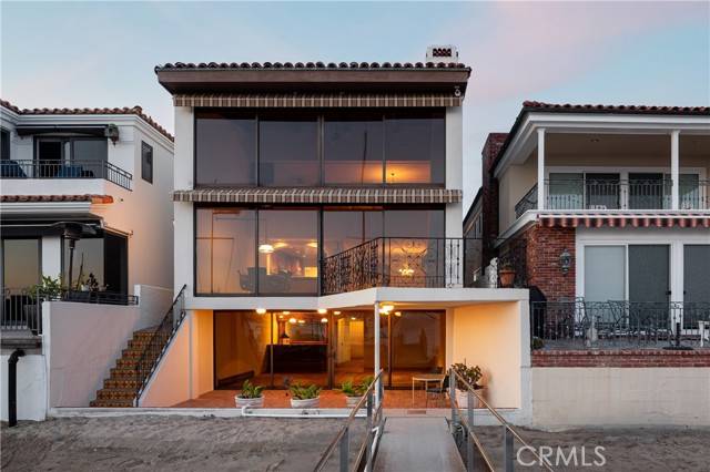 Newport Beach, CA 92663,809 Via Lido Soud