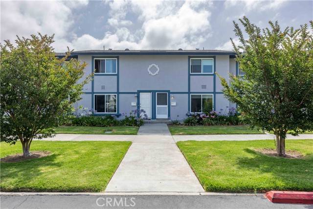 Huntington Beach, CA 92649,16509 Caballero Lane #30B